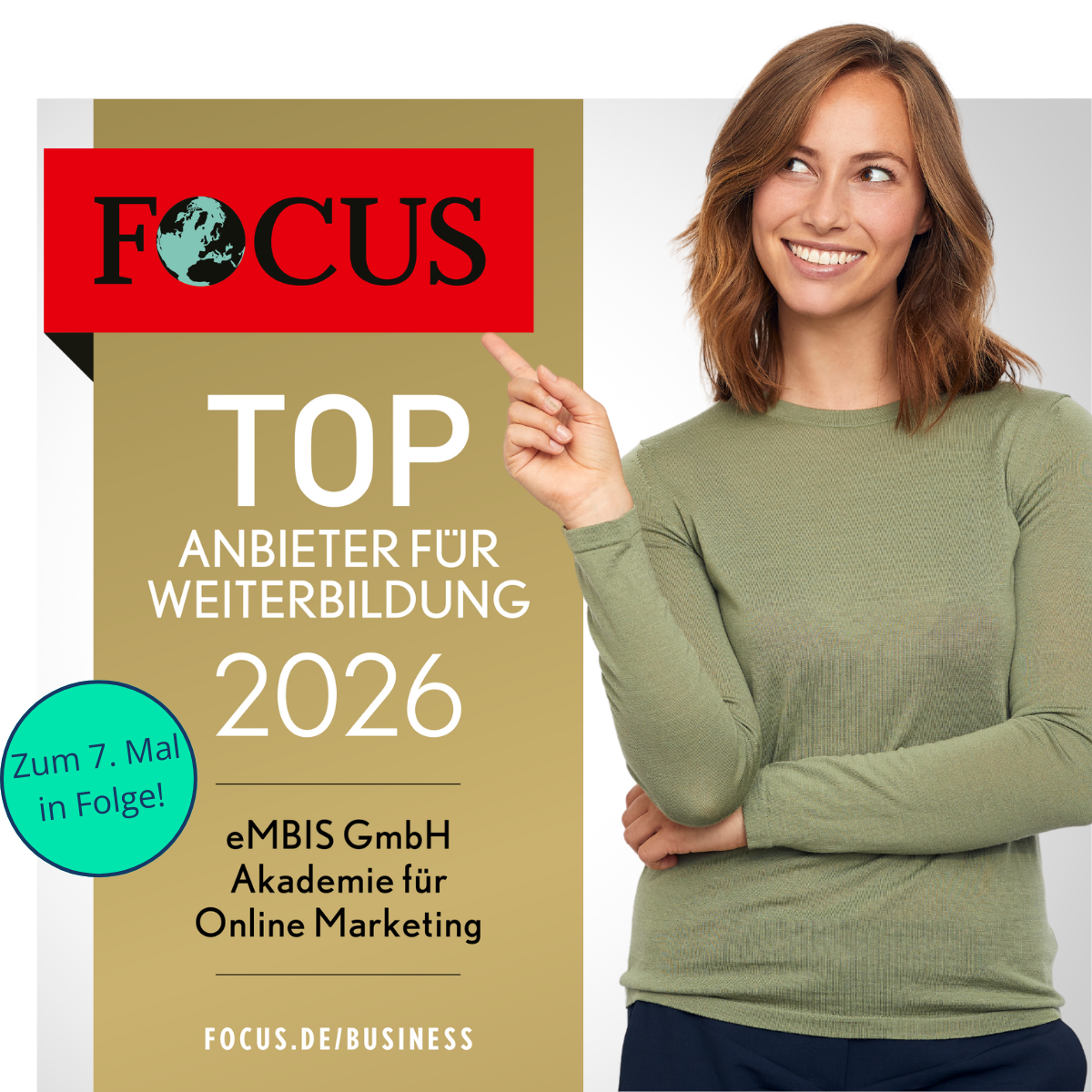 FOCUS-Top-Anbieter für Weiterbildung – zum 7. Mal in Folge – Banner mit einer lächelnden Frau